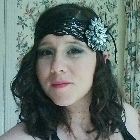 Meet your Posher, Whitney - Picture 1 of 1